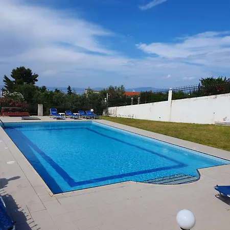 Nyaraló мила Pefkohóri